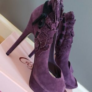 Cece Lamour purple suede heels 8